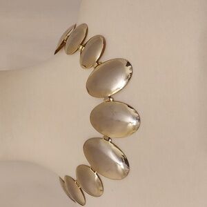 Modern Gold Oval Element Designed Necklace